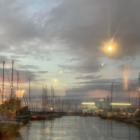 Appartamento Mansarda Centrale Vista Mare Trieste Esterno foto