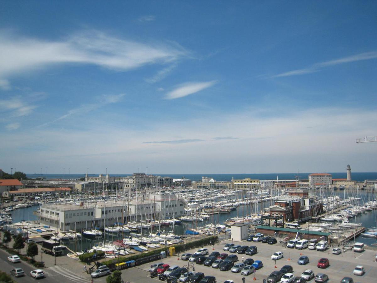 Appartamento Mansarda Centrale Vista Mare Trieste Esterno foto